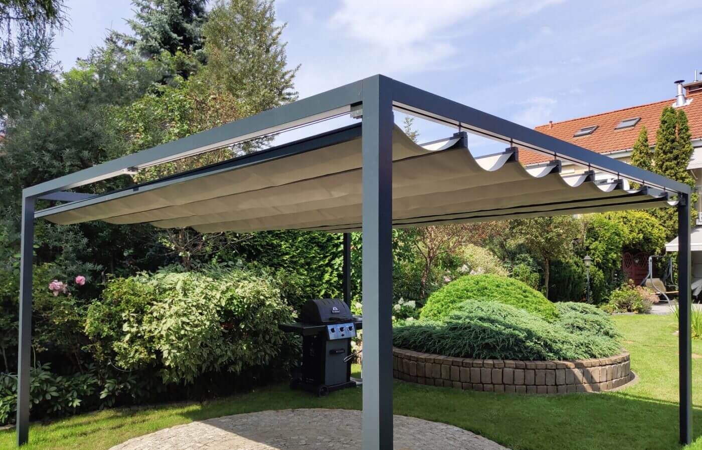 Pergola rzymska na tarasie